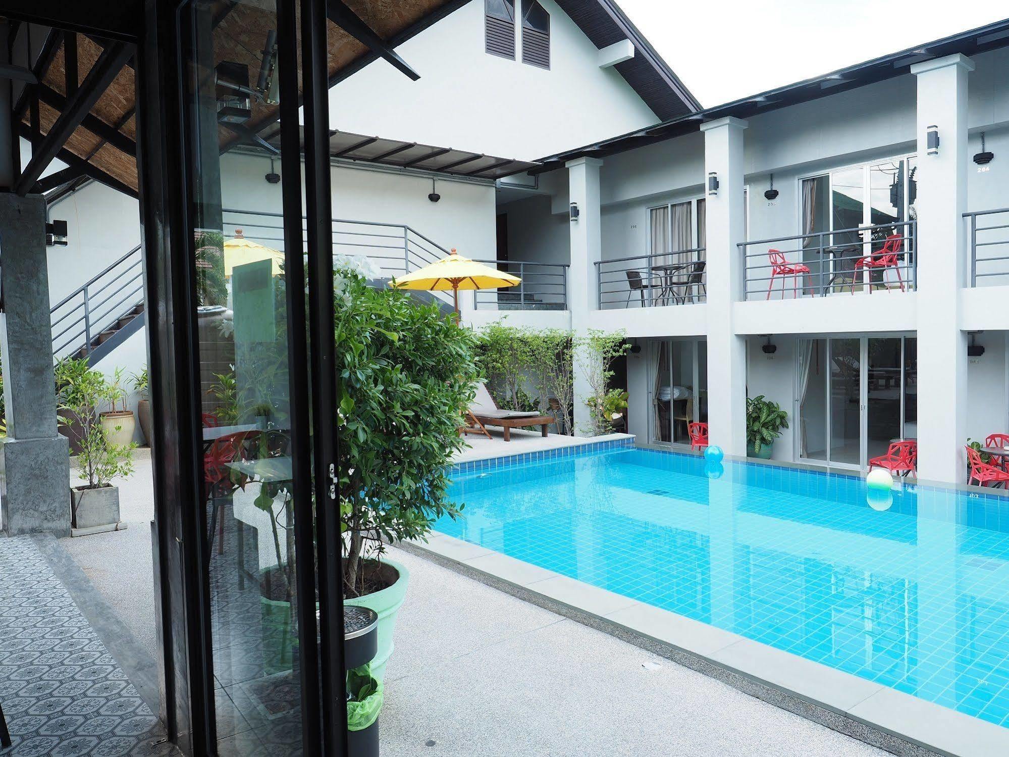 The Nest Resort Patong Exterior foto